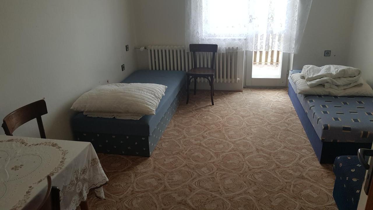 Kemp A Stanovani Na Fare Javornik  Bagian luar foto